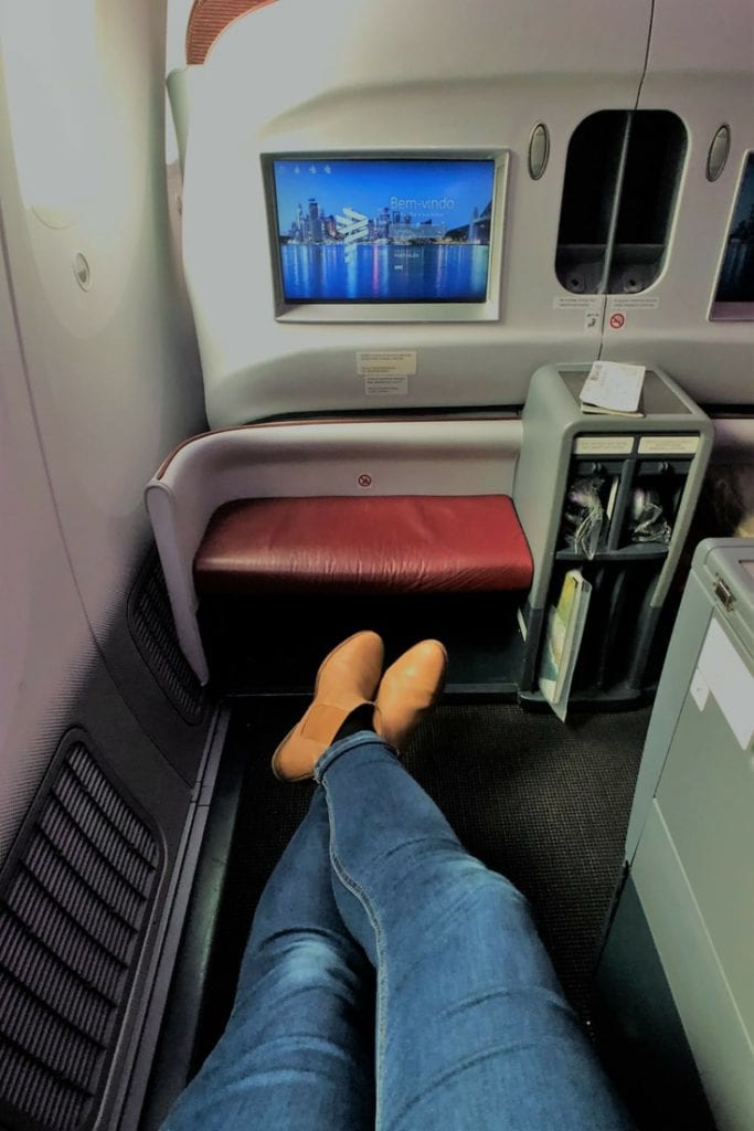 LATAM BUSINESS CLASS SEAT LEG ROOM