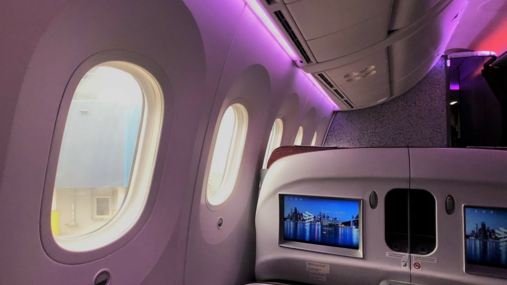 latam dreamliner mood lighting