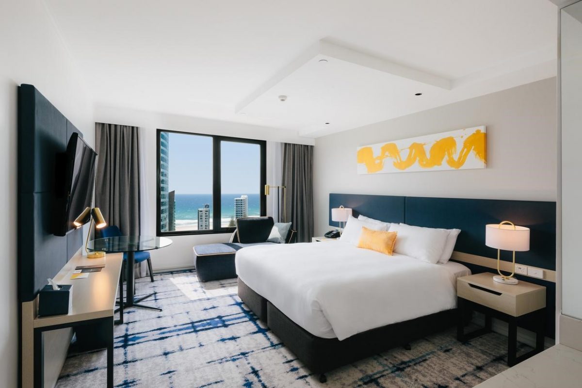 voco gold coast ocean view guestroom