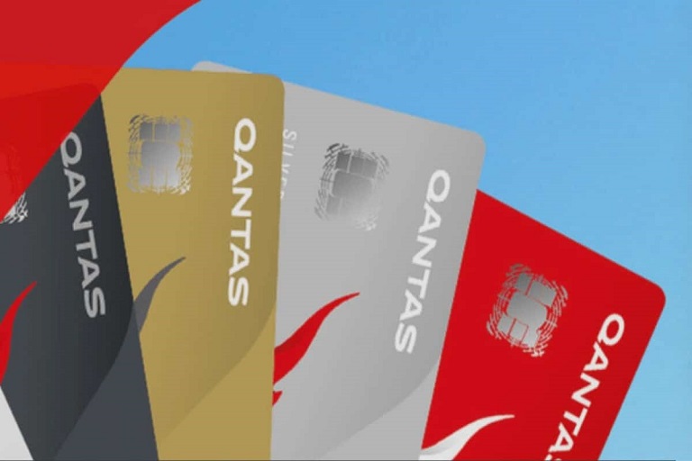 qantas frequent flyer card spread