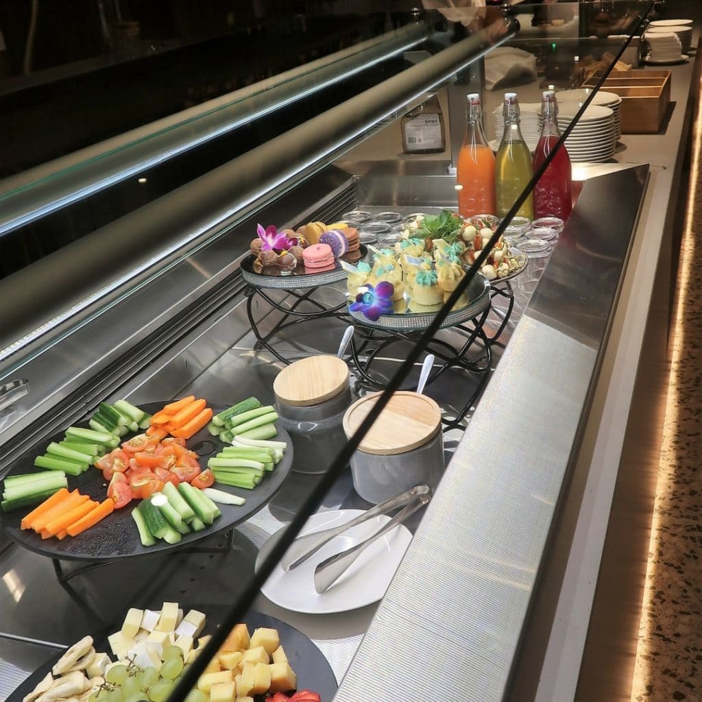 AMEX melbourne lounge buffet