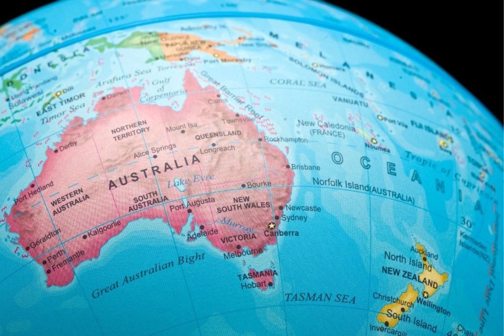 AUS NZ travel bubble globe